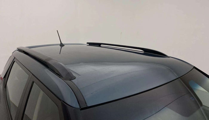 2021 Mahindra XUV300 W8 1.2 PETROL, Petrol, Manual, 60,672 km, Roof