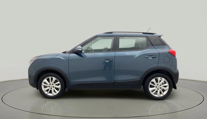 2021 Mahindra XUV300 W8 1.2 PETROL, Petrol, Manual, 60,672 km, Left Side