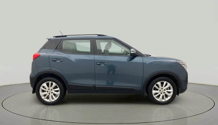 2021 Mahindra XUV300 W8 1.2 PETROL, Petrol, Manual, 60,672 km, Right Side View