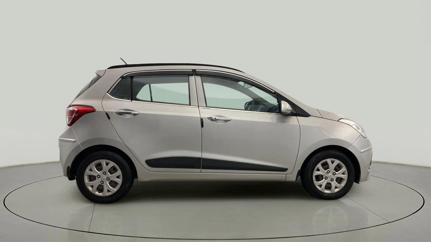 2014 Hyundai Grand i10 SPORTZ 1.2 KAPPA VTVT, Petrol, Manual, 50,044 km, Right Side View