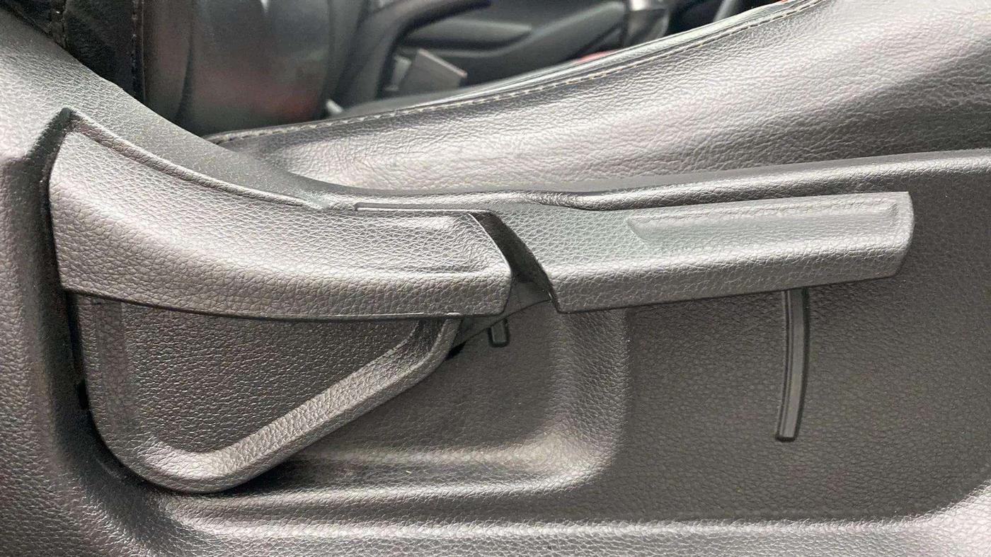 2021 KIA SELTOS HTK 1.5 PETROL, Petrol, Manual, 28,681 km, Driver Side Adjustment Panel