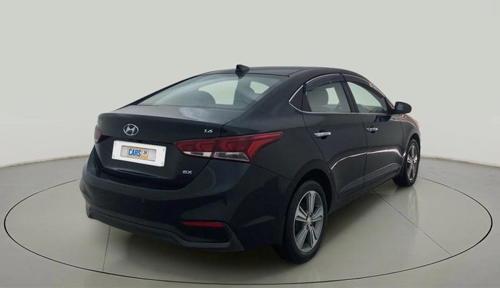 2018 Hyundai Verna 1.6 VTVT SX (O) AT, Petrol, Automatic, 56,621 km, Right Back Diagonal