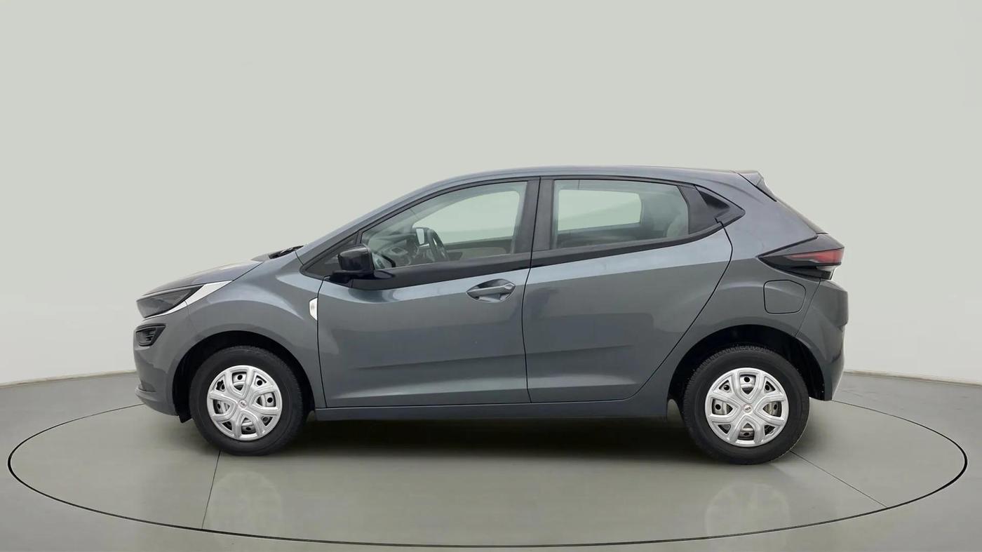 2023 Tata ALTROZ XE PETROL, Petrol, Manual, 13,063 km, Left Side