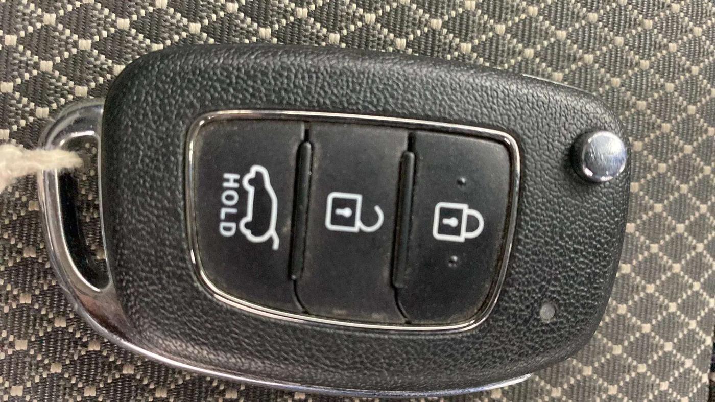 2018 Hyundai Creta E PLUS 1.6 PETROL, Petrol, Manual, 34,711 km, Key Close Up