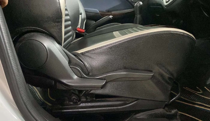 2020 Maruti Baleno ALPHA PETROL 1.2, Petrol, Manual, 30,405 km, Driver Side Adjustment Panel
