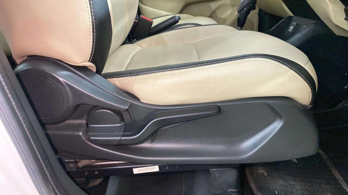 2019 Honda Amaze 1.2L I-VTEC S CVT, Petrol, Automatic, 32,961 km, Driver Side Adjustment Panel