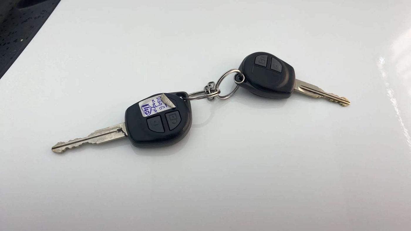 2015 Maruti Wagon R Stingray VXI, Petrol, Manual, 64,872 km, Key Close Up