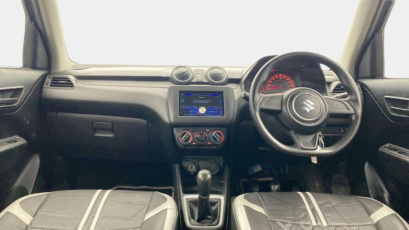 2019 Maruti Swift LXI, Petrol, Manual, 39,998 km, Dashboard