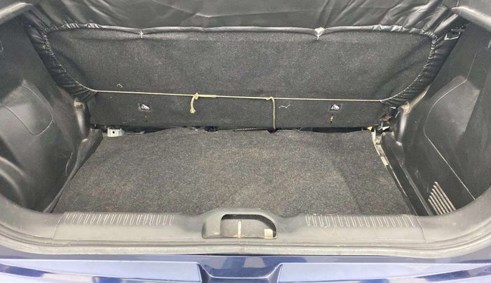 2019 Maruti Swift LXI, Petrol, Manual, 39,998 km, Boot Inside