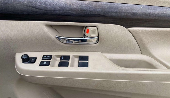 2022 Maruti Ertiga ZXI+ AT SHVS, Petrol, Automatic, 25,426 km, Driver Side Door Panels Control