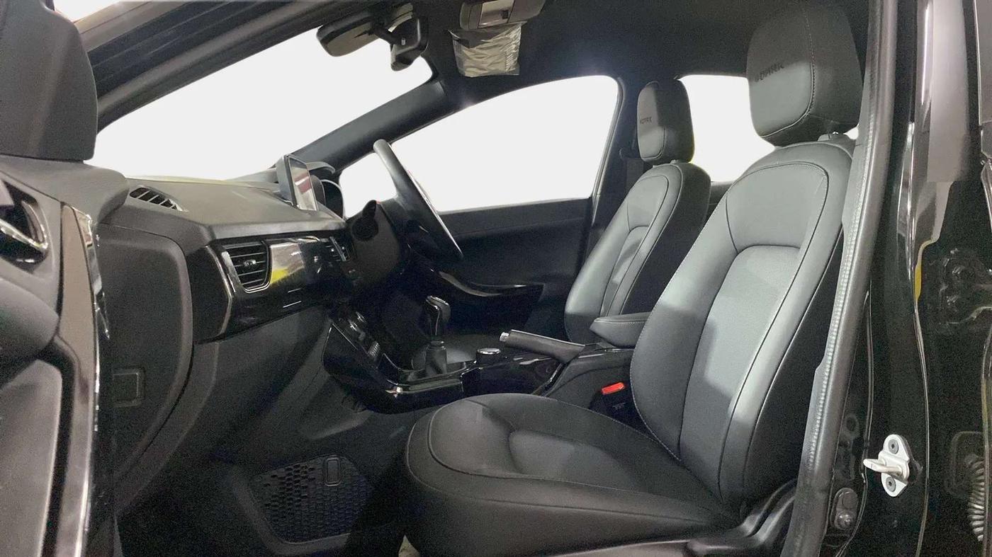 2023 Tata NEXON  XZ Plus LUX Dark Edition, Petrol, Manual, 7,761 km, Right Side Front Door Cabin