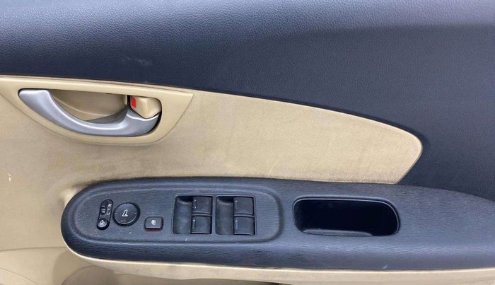 2015 Honda Amaze 1.2L I-VTEC VX, Petrol, Manual, 57,543 km, Driver Side Door Panels Control