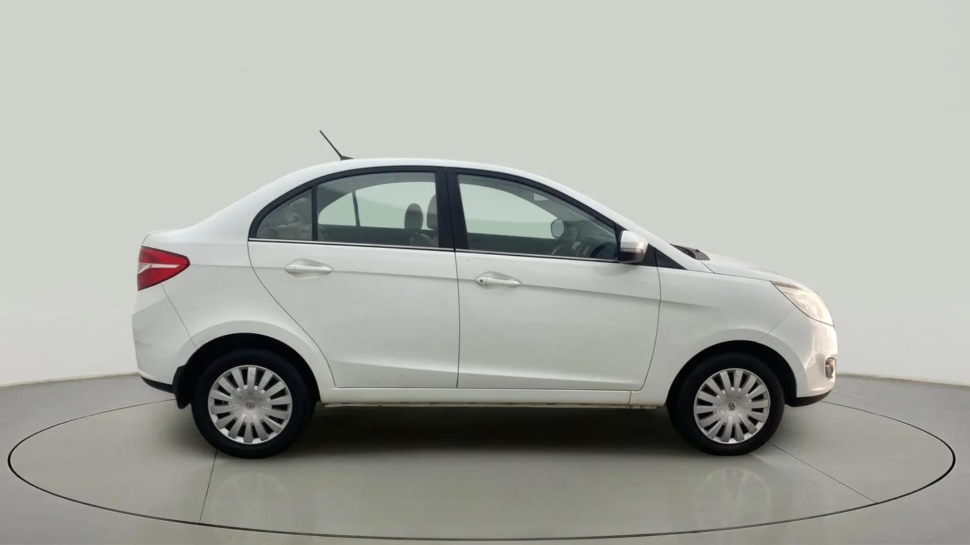 2015 Tata Zest XMS PETROL, Petrol, Manual, 36,495 km, Right Side