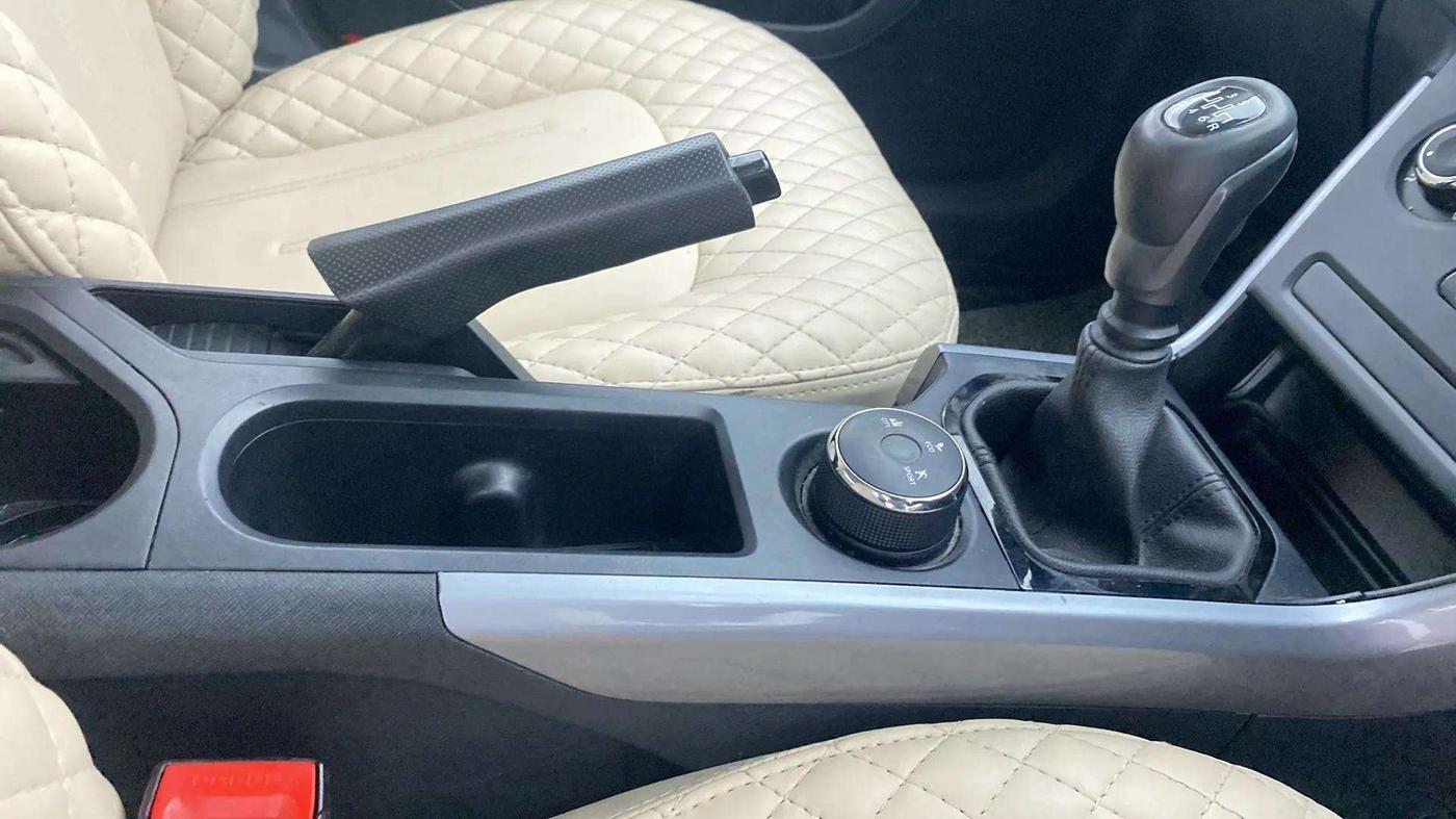 2021 Tata NEXON XE DIESEL, Diesel, Manual, 25,355 km, Gear Lever