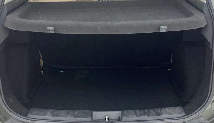 2021 Tata NEXON XE DIESEL, Diesel, Manual, 25,355 km, Boot Inside