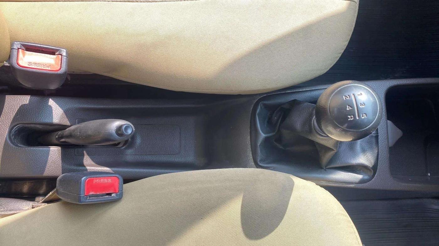 2013 Hyundai Eon D-LITE+, Petrol, Manual, 56,796 km, Gear Lever