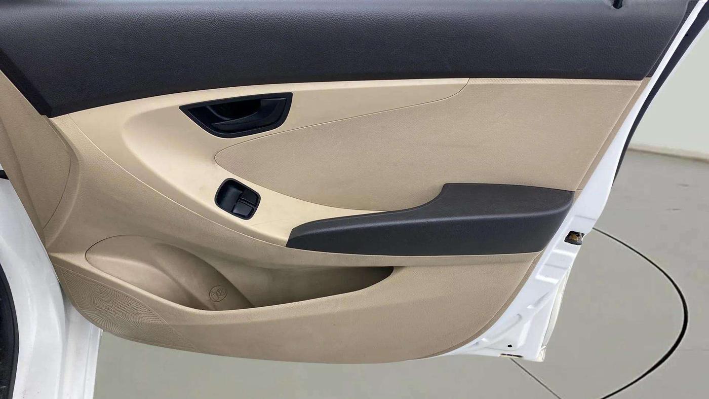 2014 Hyundai Eon MAGNA +, Petrol, Manual, 77,447 km, Driver Side Door Panels Control