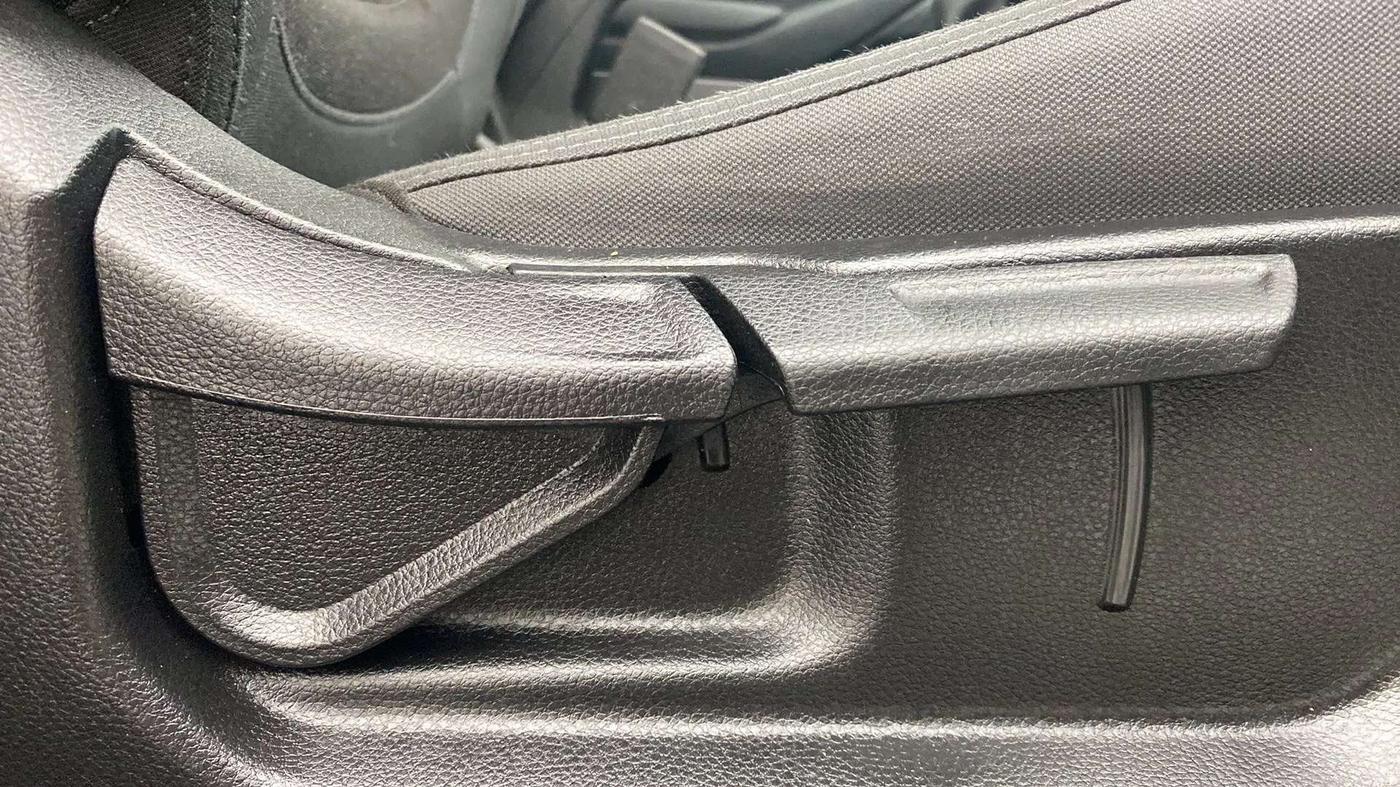 2023 KIA SELTOS  HTK PLUS 1.5 PETROL MT, Petrol, Manual, 9,591 km, Driver Side Adjustment Panel