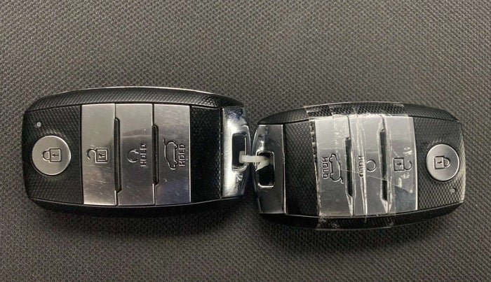 2023 KIA SELTOS  HTK PLUS 1.5 PETROL MT, Petrol, Manual, 9,591 km, Key Close Up