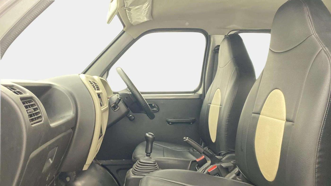 2021 Maruti Eeco 5 STR, Petrol, Manual, 41,265 km, Right Side Front Door Cabin
