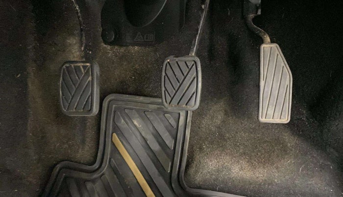 2021 Maruti IGNIS SIGMA 1.2, Petrol, Manual, 36,278 km, Pedals