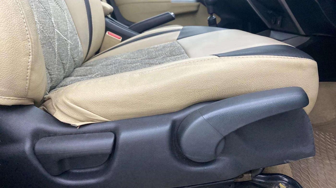 2015 Honda City 1.5L I-VTEC V MT, Petrol, Manual, 92,220 km, Driver Side Adjustment Panel