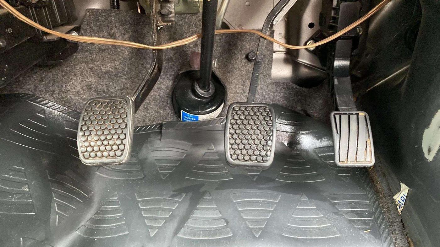 2019 Maruti Eeco 5 STR WITH A/C+HTR, Petrol, Manual, 13,431 km, Pedals
