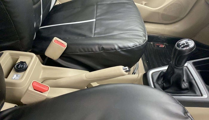 2022 Maruti Dzire ZXI CNG, CNG, Manual, 41,278 km, Gear Lever