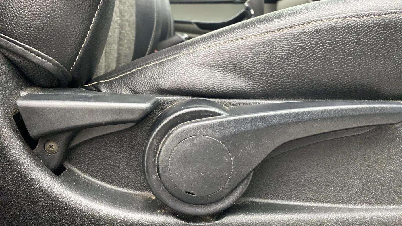 2018 Tata Tiago XZA PETROL, Petrol, Automatic, 26,657 km, Driver Side Adjustment Panel