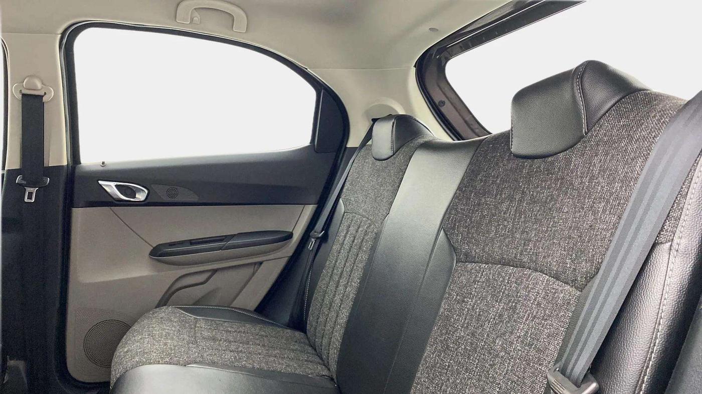 2018 Tata Tiago XZA PETROL, Petrol, Automatic, 26,657 km, Right Side Rear Door Cabin
