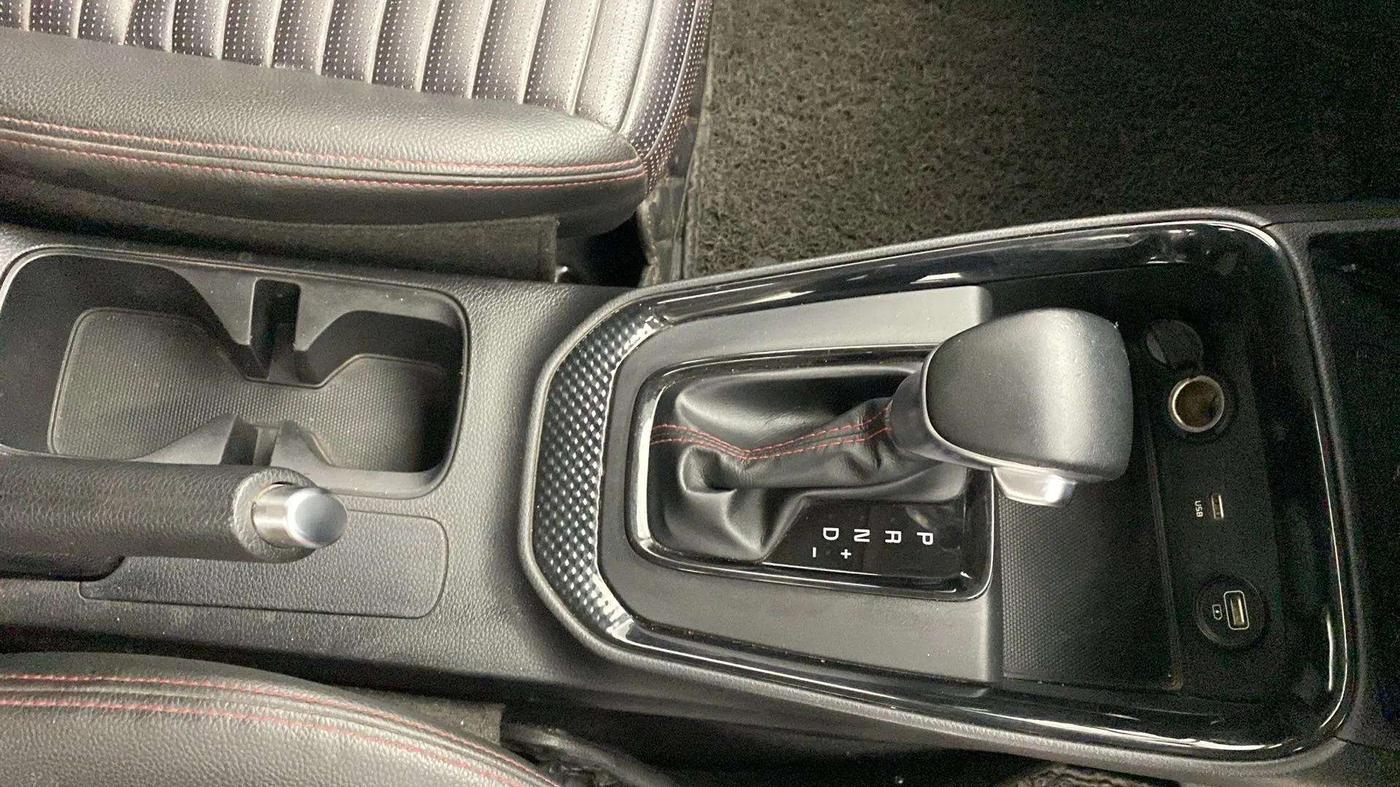 2020 KIA SONET GTX PLUS 1.0 DCT, Petrol, Automatic, 50,693 km, Gear Lever