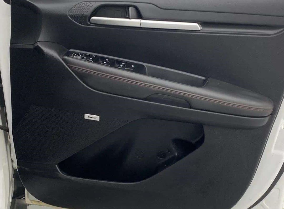 2020 KIA SONET GTX PLUS 1.0 DCT, Petrol, Automatic, 50,693 km, Driver Side Door Panels Control