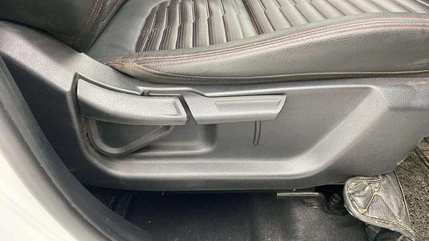 2020 KIA SONET GTX PLUS 1.0 DCT, Petrol, Automatic, 50,693 km, Driver Side Adjustment Panel