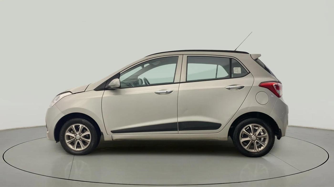 2016 Hyundai Grand i10 ASTA (O) 1.2 KAPPA VTVT, Petrol, Manual, 17,841 km, Left Side