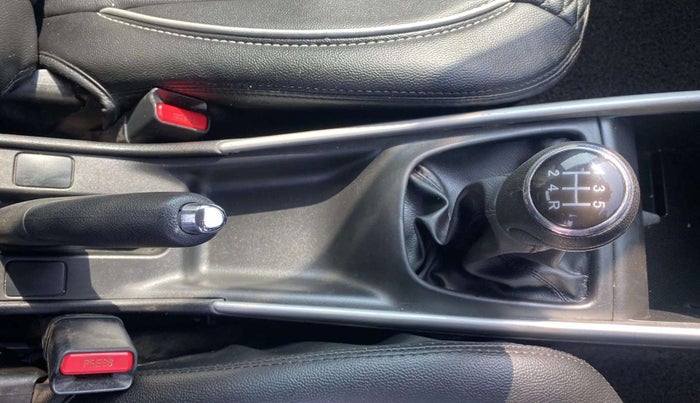 2016 Maruti Baleno ALPHA PETROL 1.2, Petrol, Manual, 61,654 km, Gear Lever
