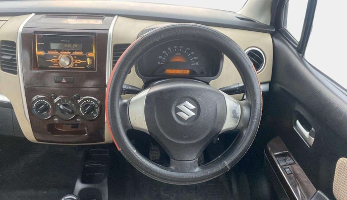 2017 Maruti Wagon R 1.0 LXI CNG, CNG, Manual, 73,980 km, Steering Wheel Close Up