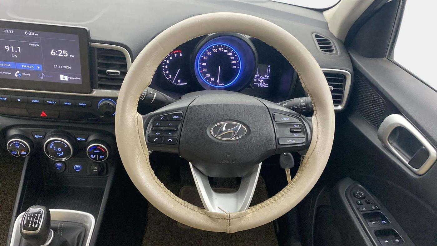 2020 Hyundai VENUE SX 1.0 TURBO, Petrol, Manual, 57,578 km, Steering Wheel Close Up