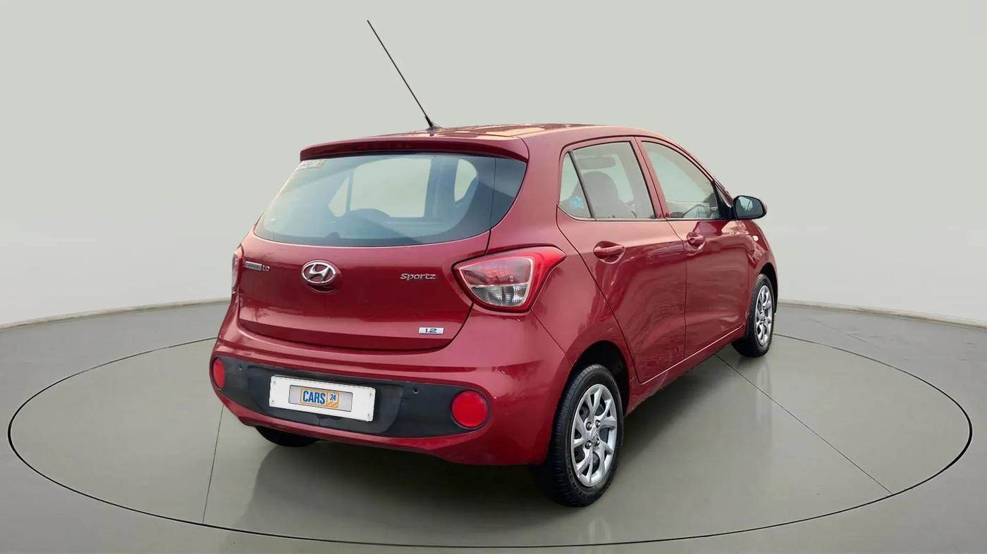 2017 Hyundai Grand i10 SPORTZ 1.2 KAPPA VTVT, Petrol, Manual, 31,746 km, Right Back Diagonal