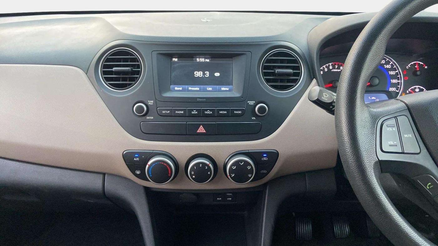 2017 Hyundai Grand i10 SPORTZ 1.2 KAPPA VTVT, Petrol, Manual, 31,746 km, Air Conditioner