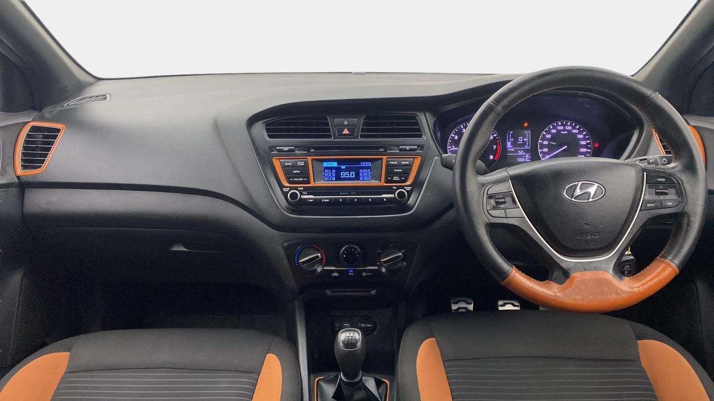 2015 Hyundai i20 Active 1.2 S, Petrol, Manual, 56,877 km, Dashboard