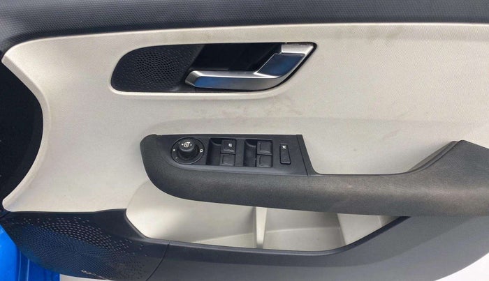 2021 Tata ALTROZ XZ PLUS I-TURBO PETROL, Petrol, Manual, 30,757 km, Driver Side Door Panels Control