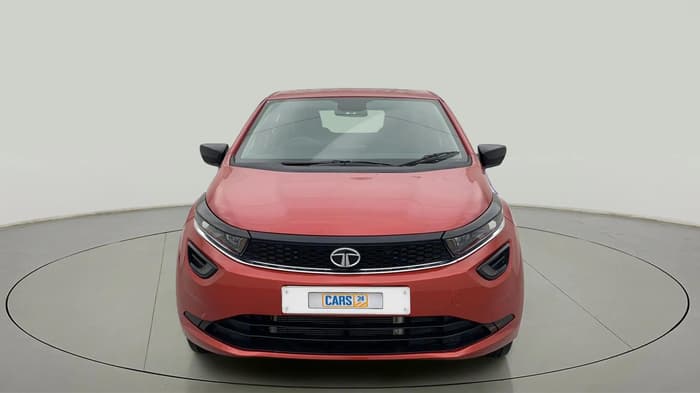 2023 Tata ALTROZ XMA Plus (S) DCT, Petrol, Automatic, 9,053 km, Front