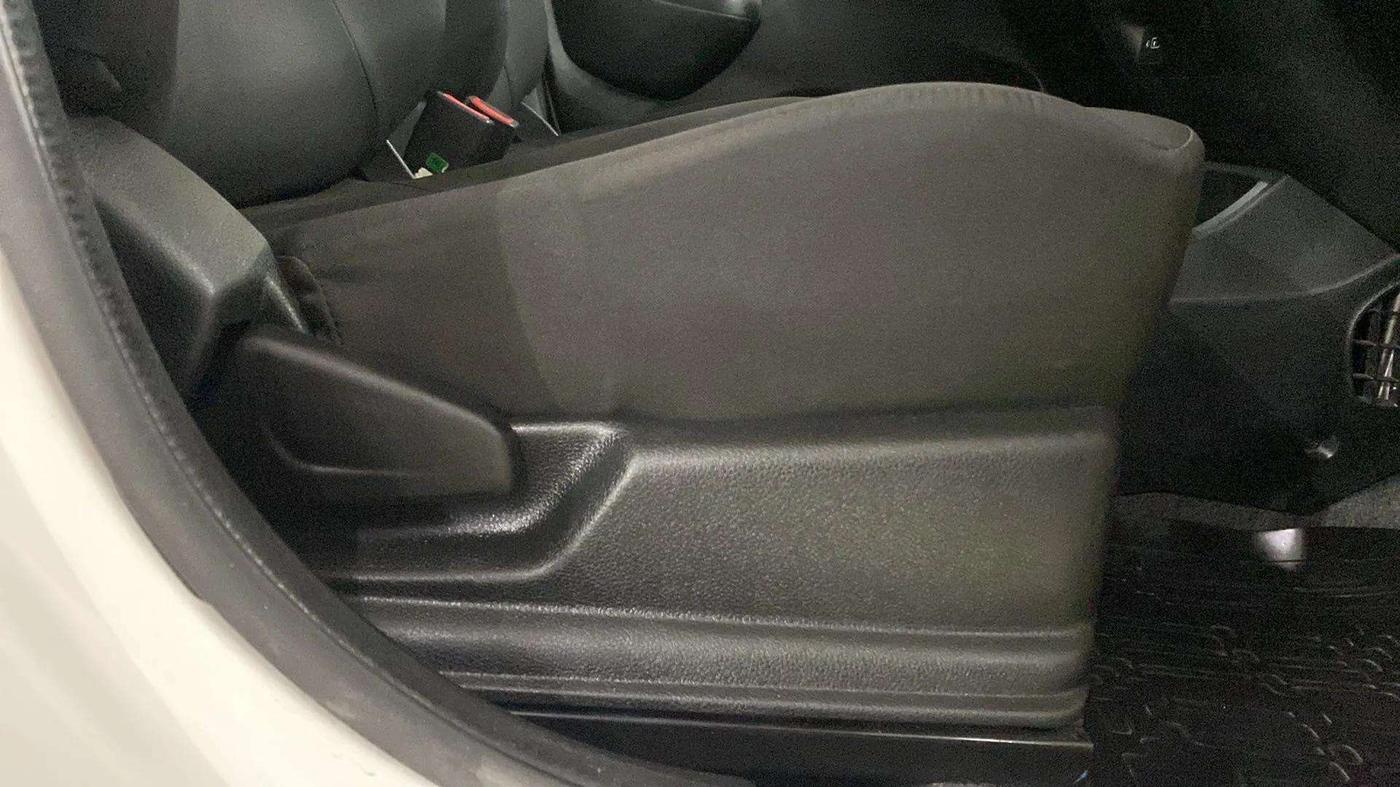 2019 Renault Kwid RXT 1.0 AMT (O), Petrol, Automatic, 14,286 km, Driver Side Adjustment Panel