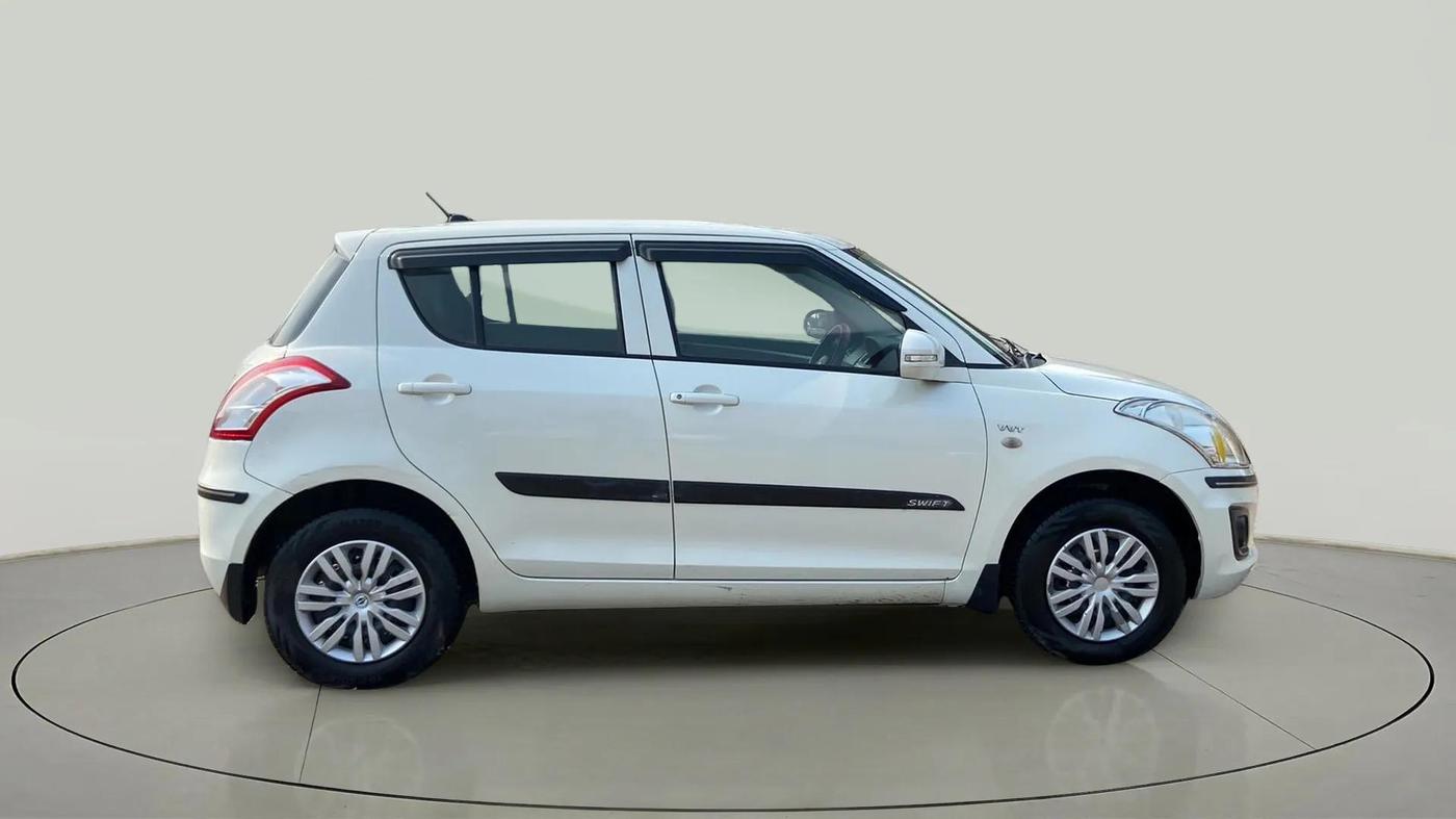 2016 Maruti Swift LXI, Petrol, Manual, 71,508 km, Right Side View