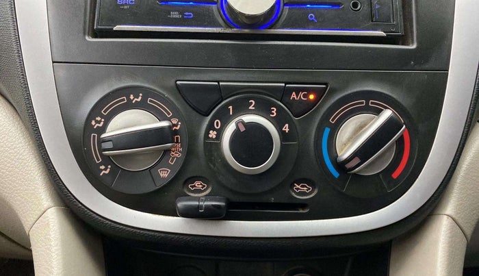 2019 Maruti Celerio VXI, Petrol, Manual, 41,645 km, AC Unit - Directional switch has minor damage