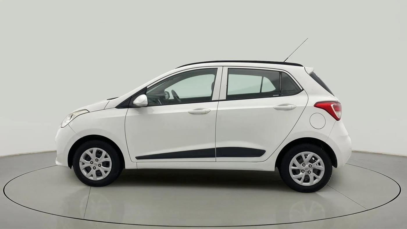 2017 Hyundai Grand i10 SPORTZ (O) 1.2 KAPPA VTVT, Petrol, Manual, 57,650 km, Left Side