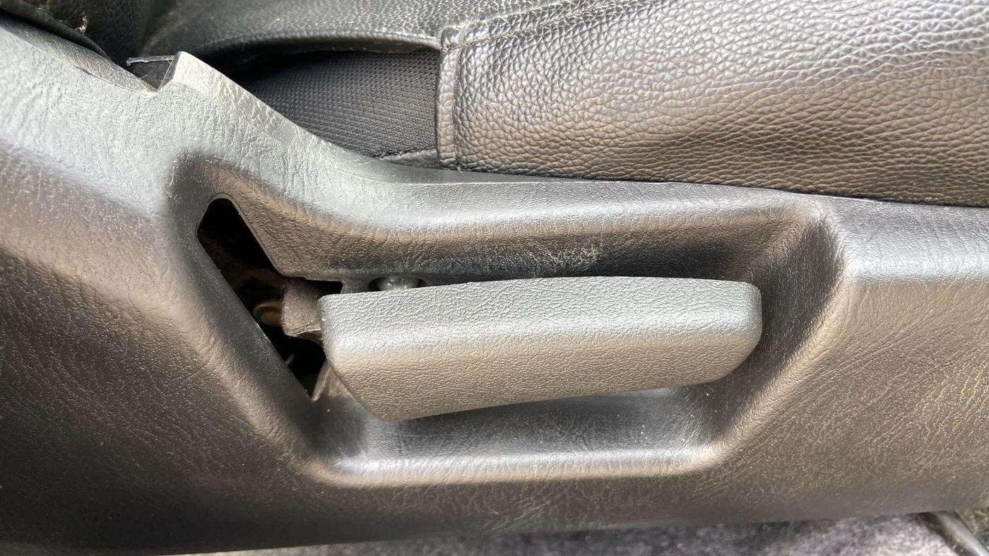 2022 Maruti Alto LXI OPT CNG, CNG, Manual, 26,527 km, Driver Side Adjustment Panel