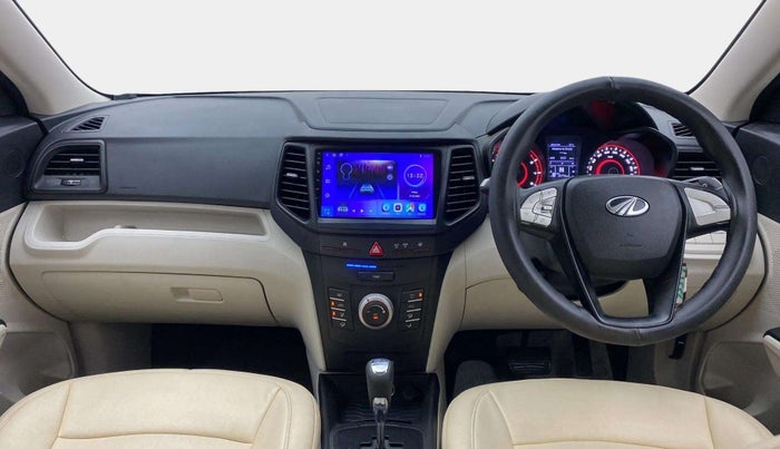 2022 Mahindra XUV300 W6 1.2 PETROL AMT, Petrol, Automatic, 25,753 km, Dashboard