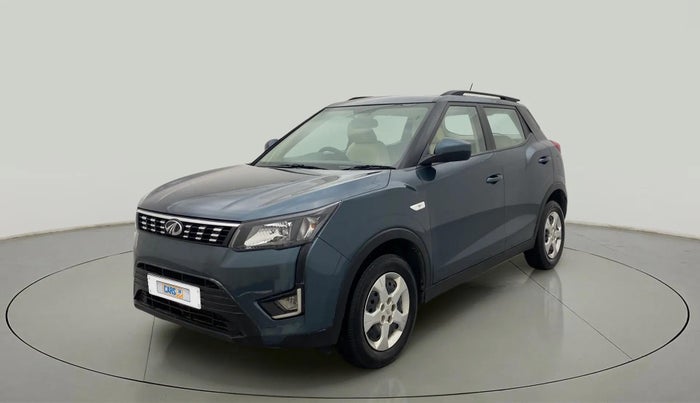 2022 Mahindra XUV300 W6 1.2 PETROL AMT, Petrol, Automatic, 25,753 km, Left Front Diagonal