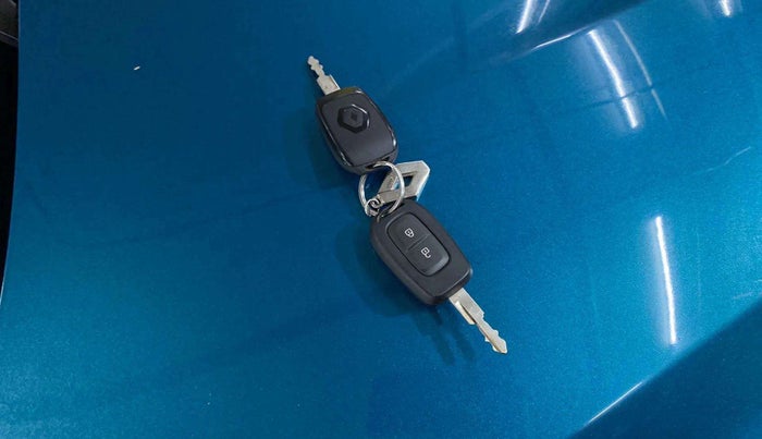 2022 Renault Kwid RXT 1.0, Petrol, Manual, 14,513 km, Key Close Up
